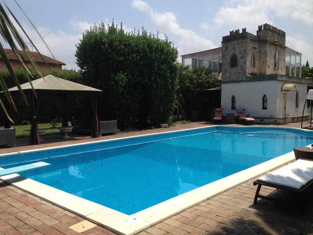 Villa Guelfi كاشينا المظهر الخارجي الصورة